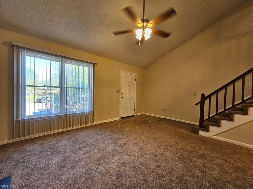 26 Cooper Dr - Photo 2 of 17