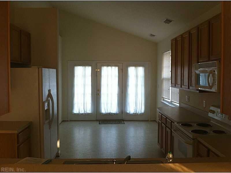3748 Cainhoy Ln - Photo 4 of 14