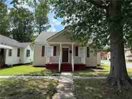 featured image of 1700 Lansing Ave