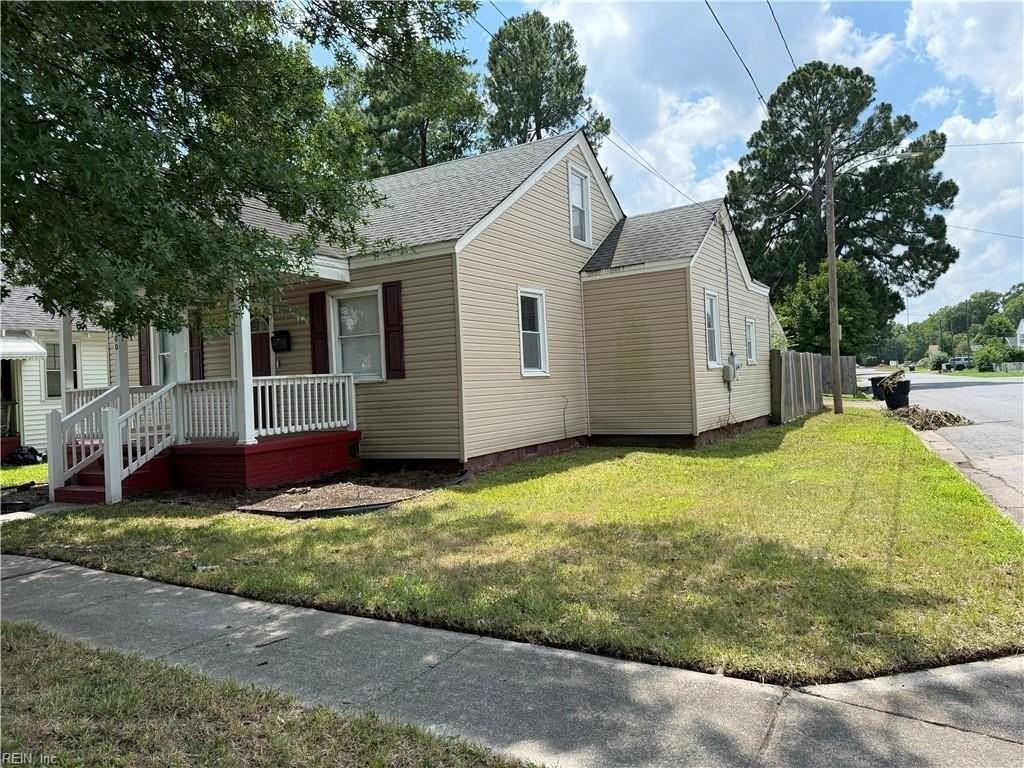 1700 Lansing Ave - Photo 2 of 19