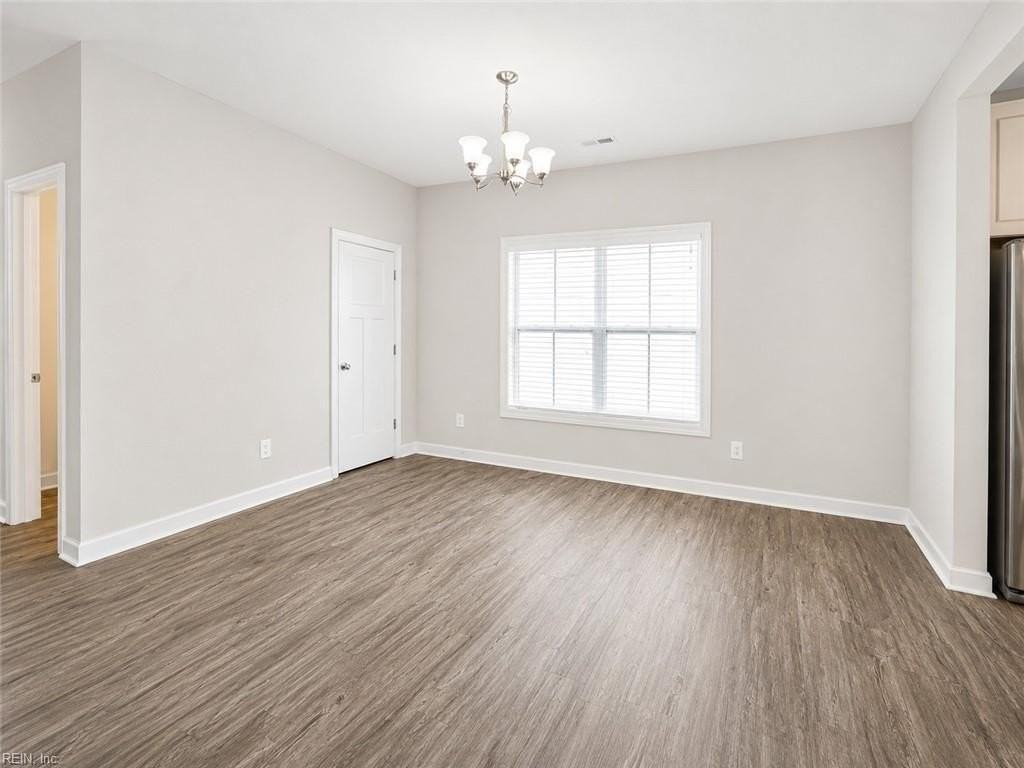 2204 Engle Ave - Photo 6 of 27