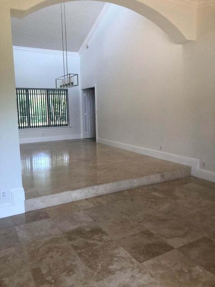 8649 Nw 57th Ct - Photo 3 of 29