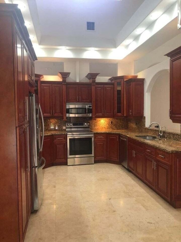 8649 Nw 57th Ct - Photo 5 of 29