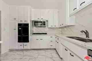 237 N Almont Dr #301 - Photo 6 of 8