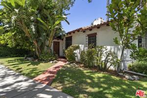featured image of 3731 Griffith View Dr