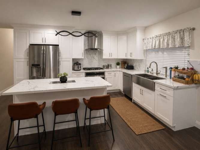 17211 Stowers Ave - Photo 4 of 8