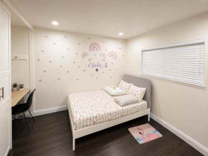 17211 Stowers Ave - Photo 7 of 8
