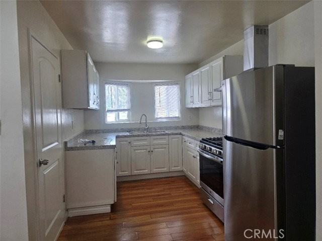 8520 11th St - Photo 6 of 8