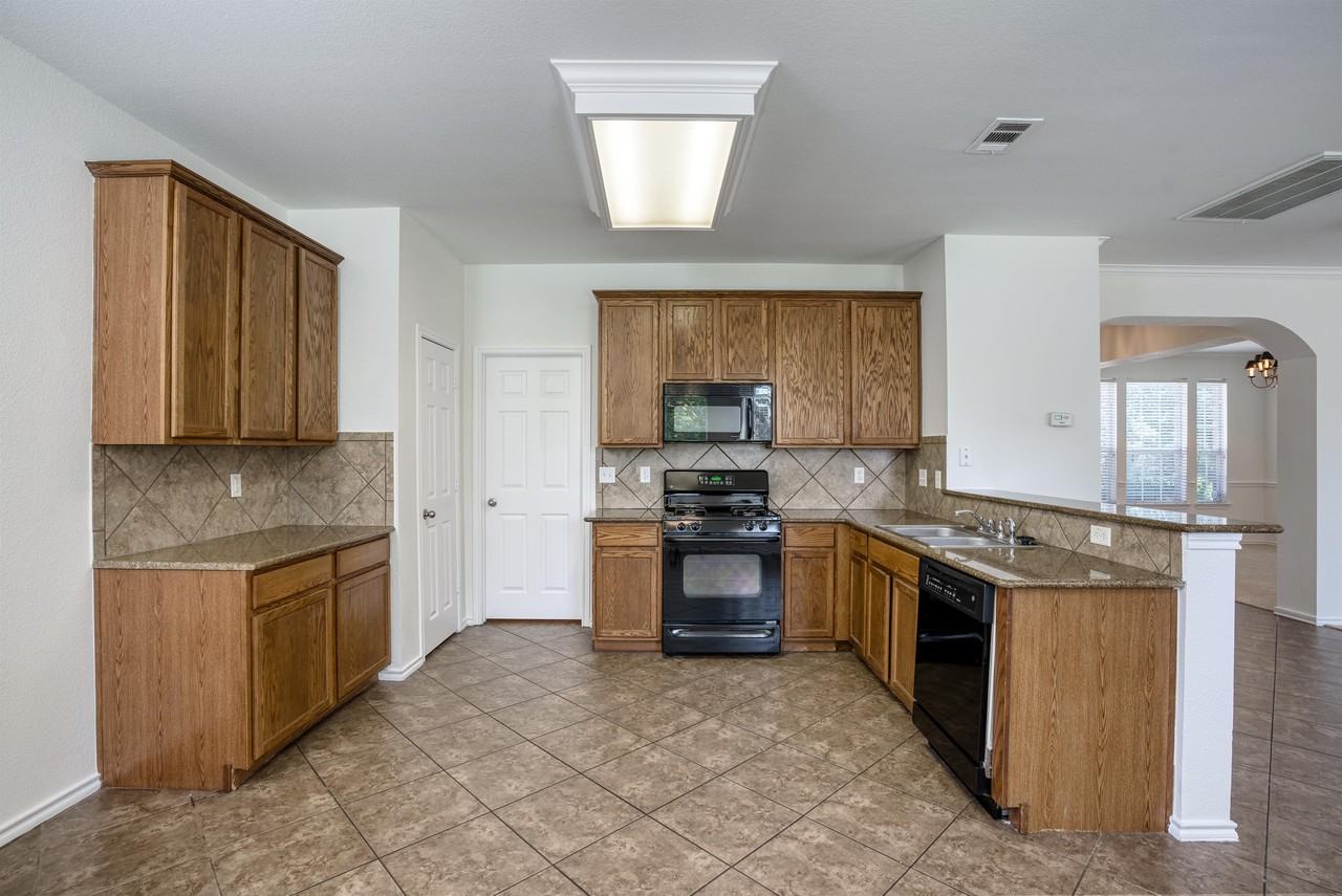 9909 Delamere Dr #1 - Photo 7 of 40