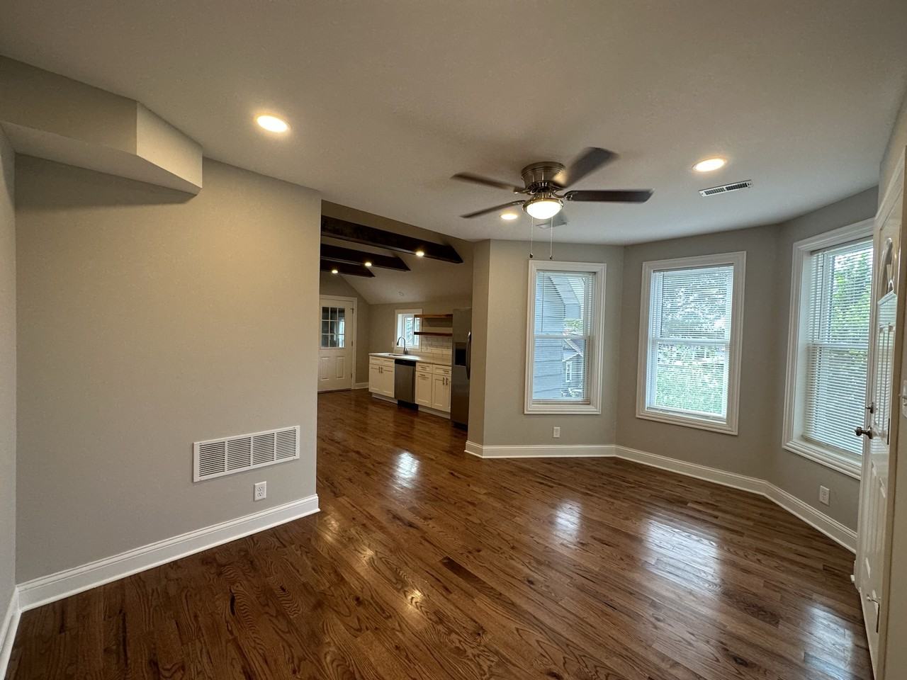 1111 Spring StreetUnit B #B - Photo 4 of 17