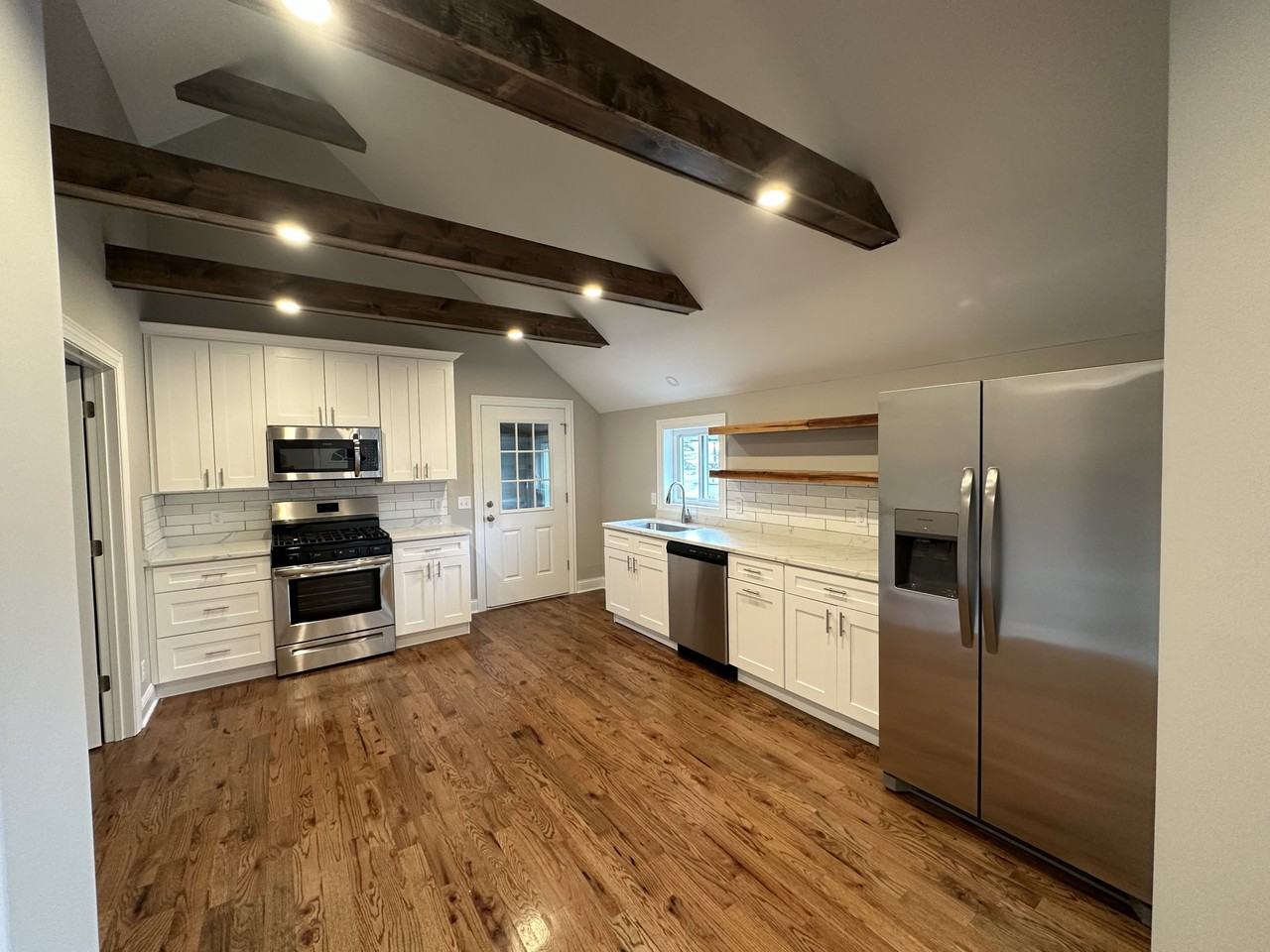 1111 Spring StreetUnit B #B - Photo 5 of 17
