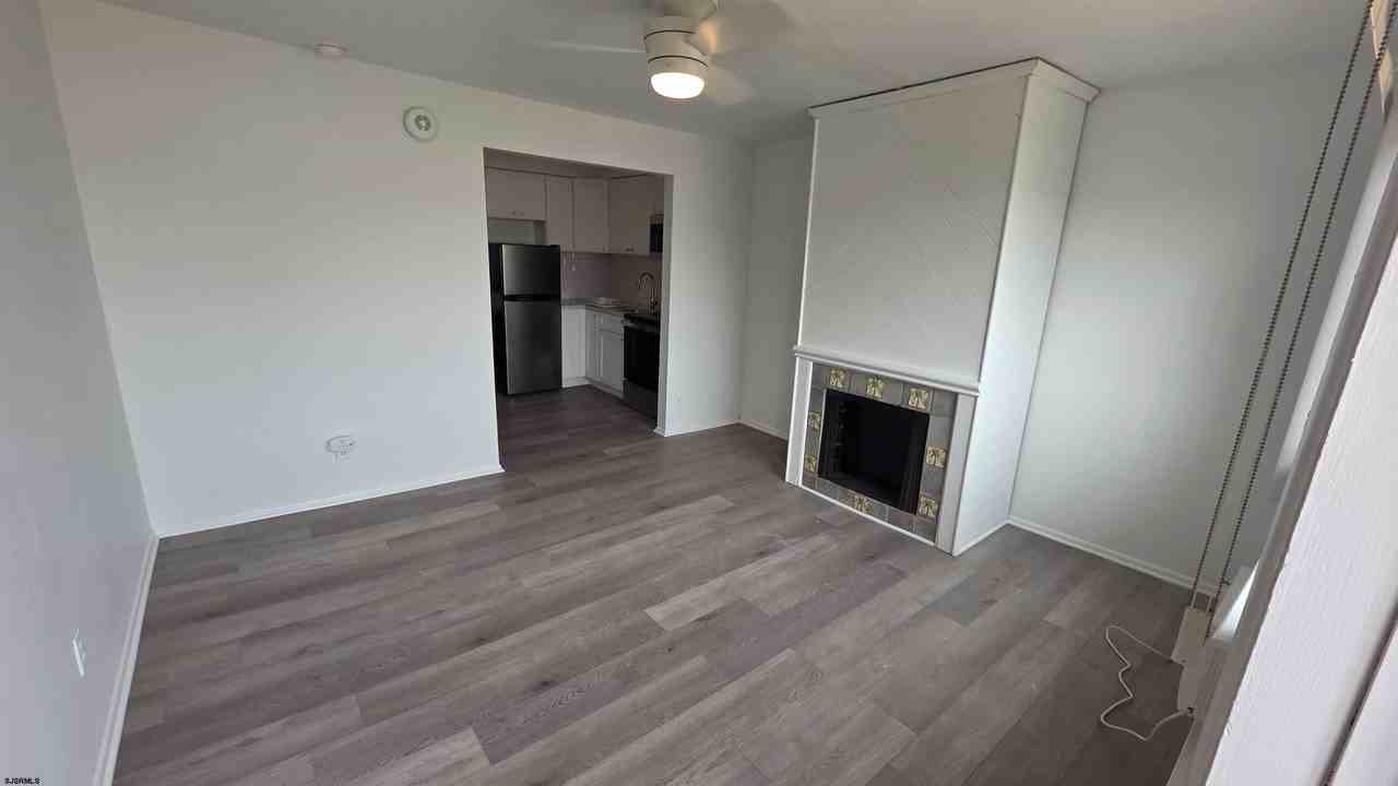 9600 Amherst Ave #5 - Photo 3 of 18