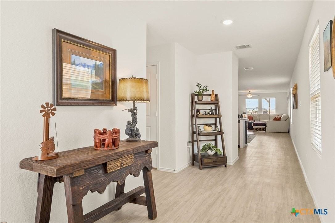 9129 Navarro Vis - Photo 4 of 24