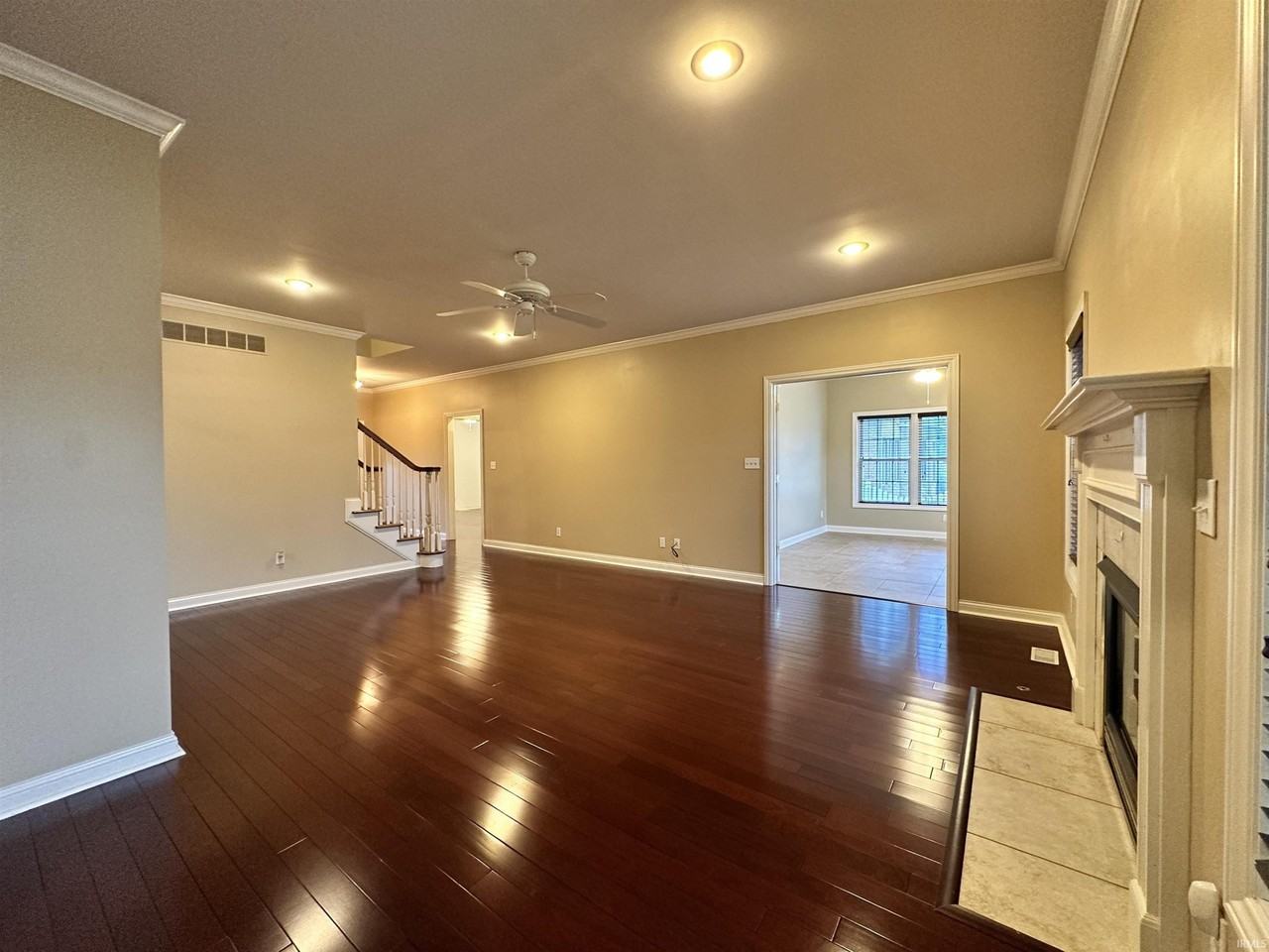 4595 Prescot Dr - Photo 5 of 35