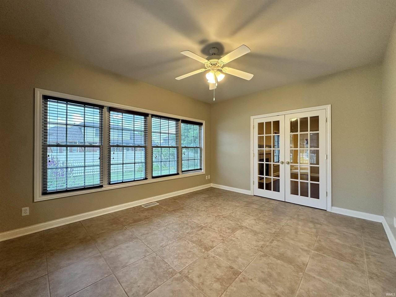 4595 Prescot Dr - Photo 7 of 35