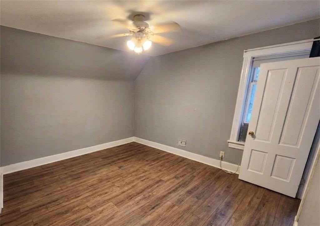109 Cleveland St - Photo 4 of 11
