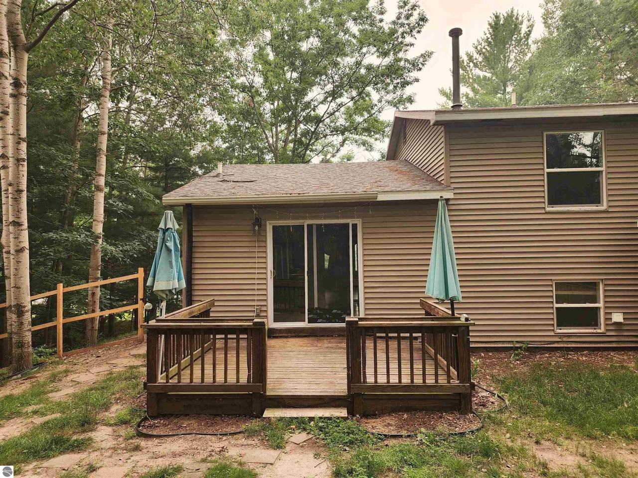 4416 Eaglecrest Dr - Photo 2 of 15