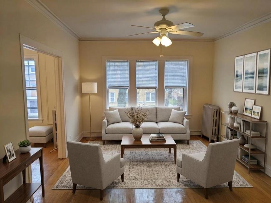 712 Seward St - Photo 2 of 10
