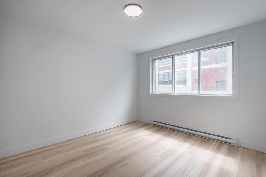 976 Rue Sainte-Marguerite - Photo 4 of 10