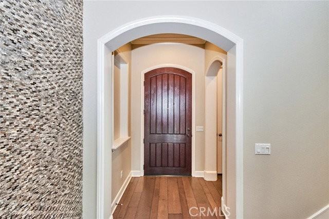 116 Bridle Path - Photo 2 of 8