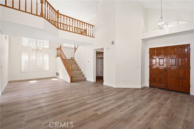 24832 Barclay Ln - Photo 2 of 8
