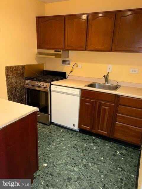 1420 N St Nw #607 - Photo 7 of 16