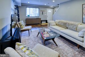 featured image of 4709 Jay St Ne