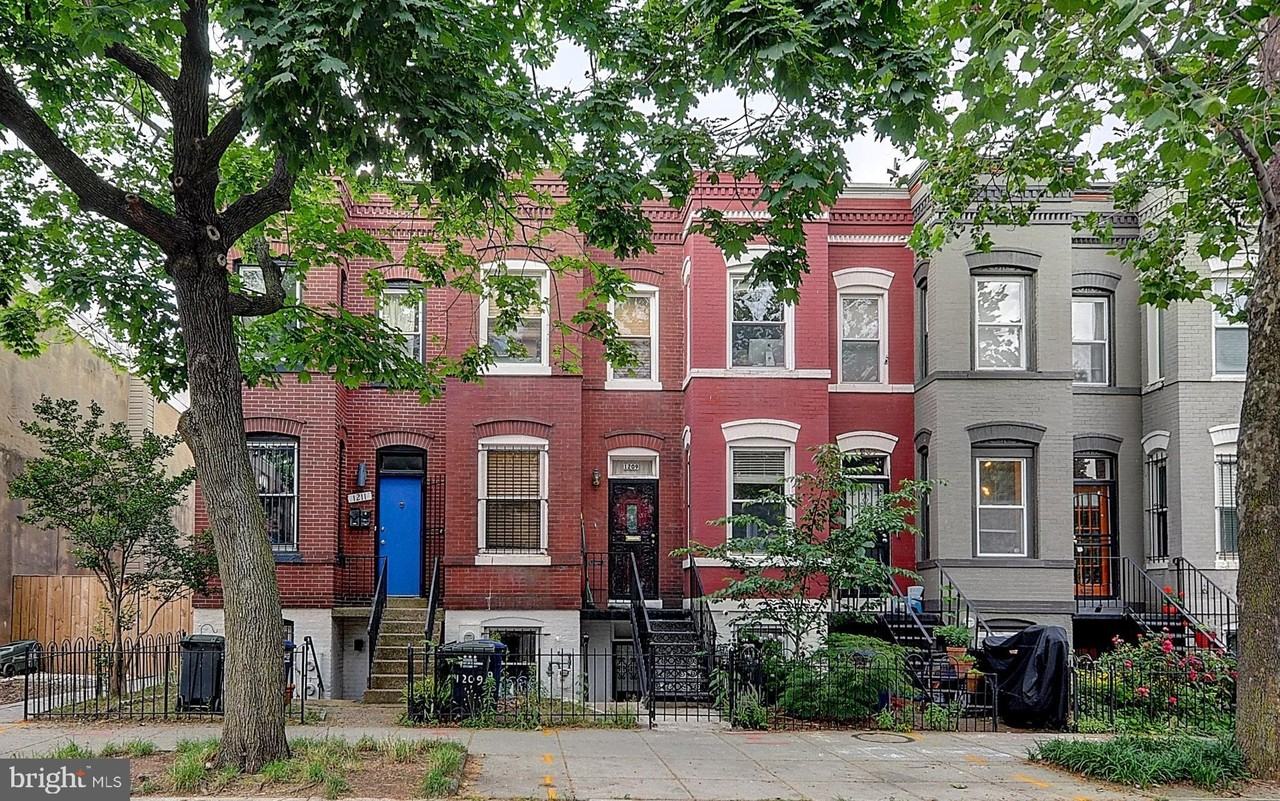 1209 I St Se
