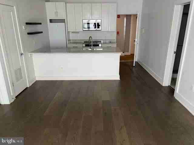 1412 Chapin St Nw #303 - Photo 6 of 21