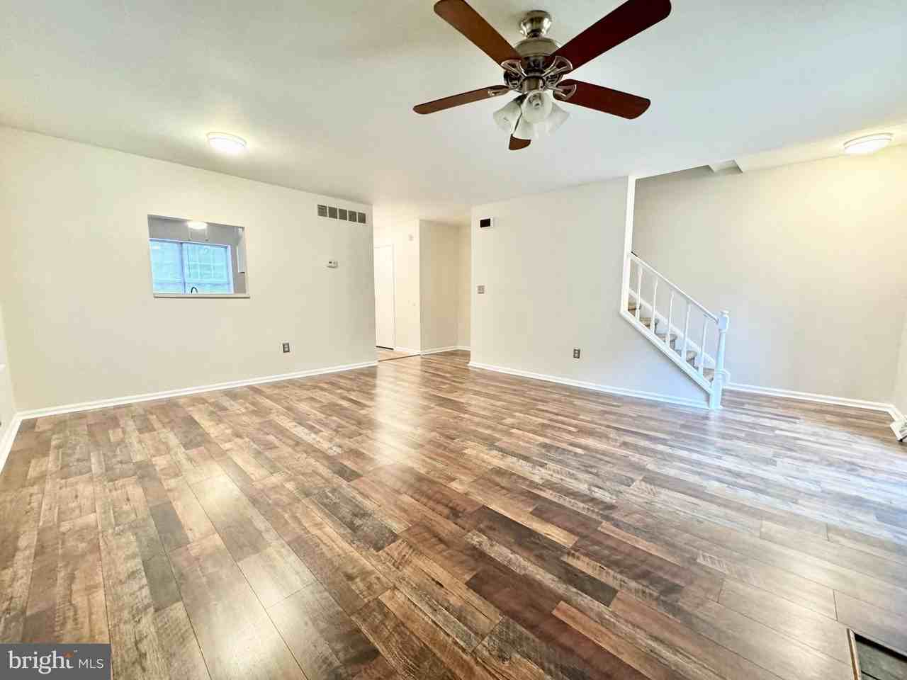 7 Lamplighter Ln - Photo 6 of 22