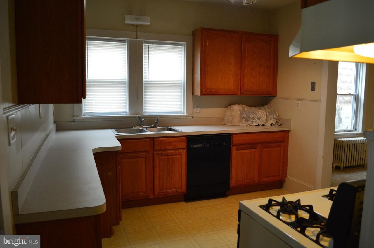 121 Broad St - Photo 4 of 38