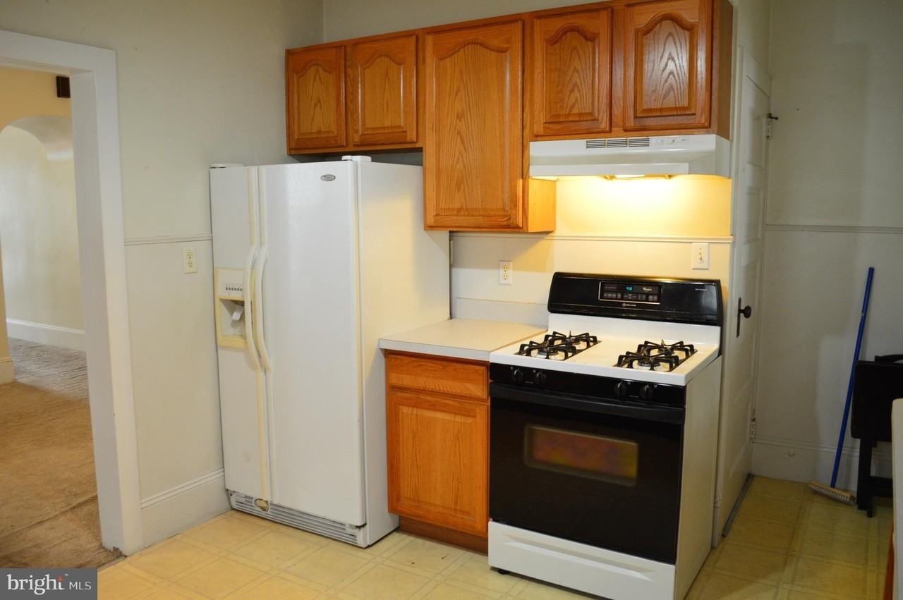 121 Broad St - Photo 5 of 38