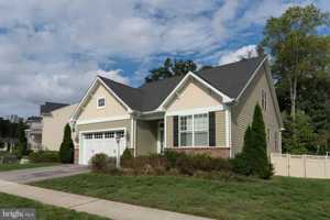 featured image of 1113 Chevron Rd