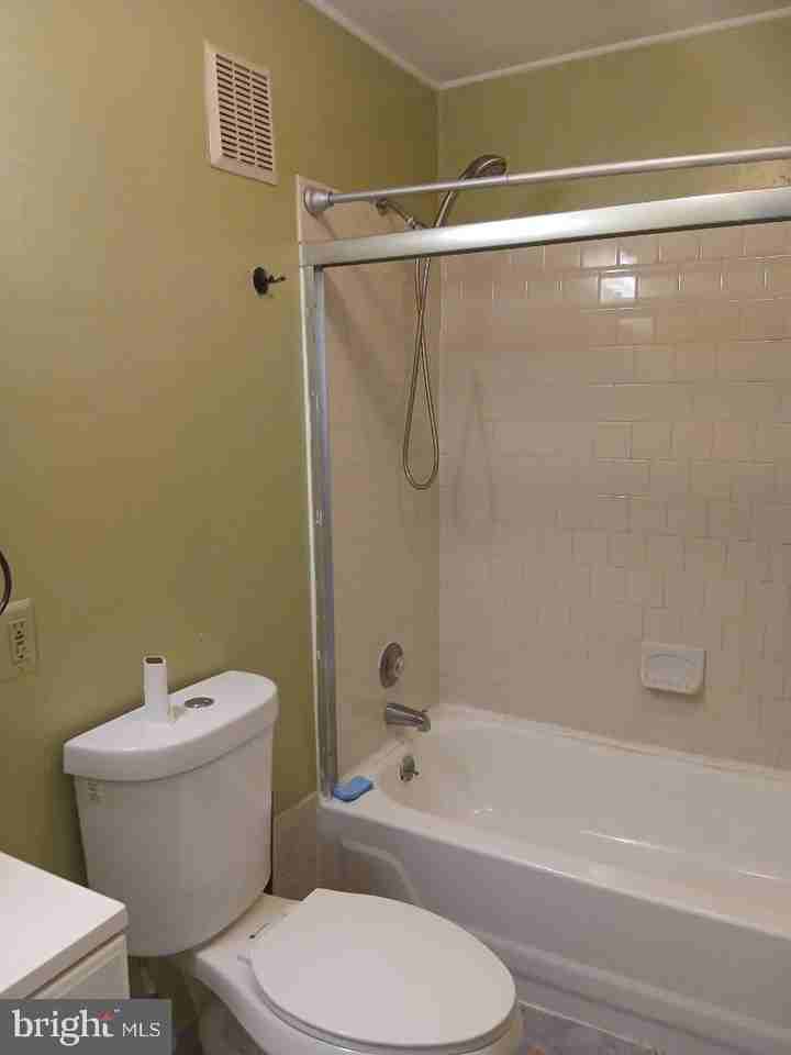 1704 Monterey St - Photo 3 of 7