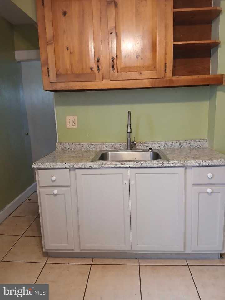 1704 Monterey St - Photo 6 of 7
