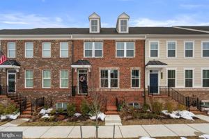 featured image of 10706 Larkswood St