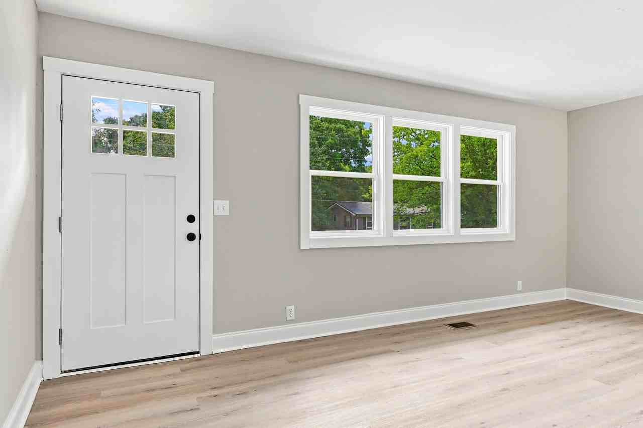 508 Hiawatha Cir #1 - Photo 7 of 34