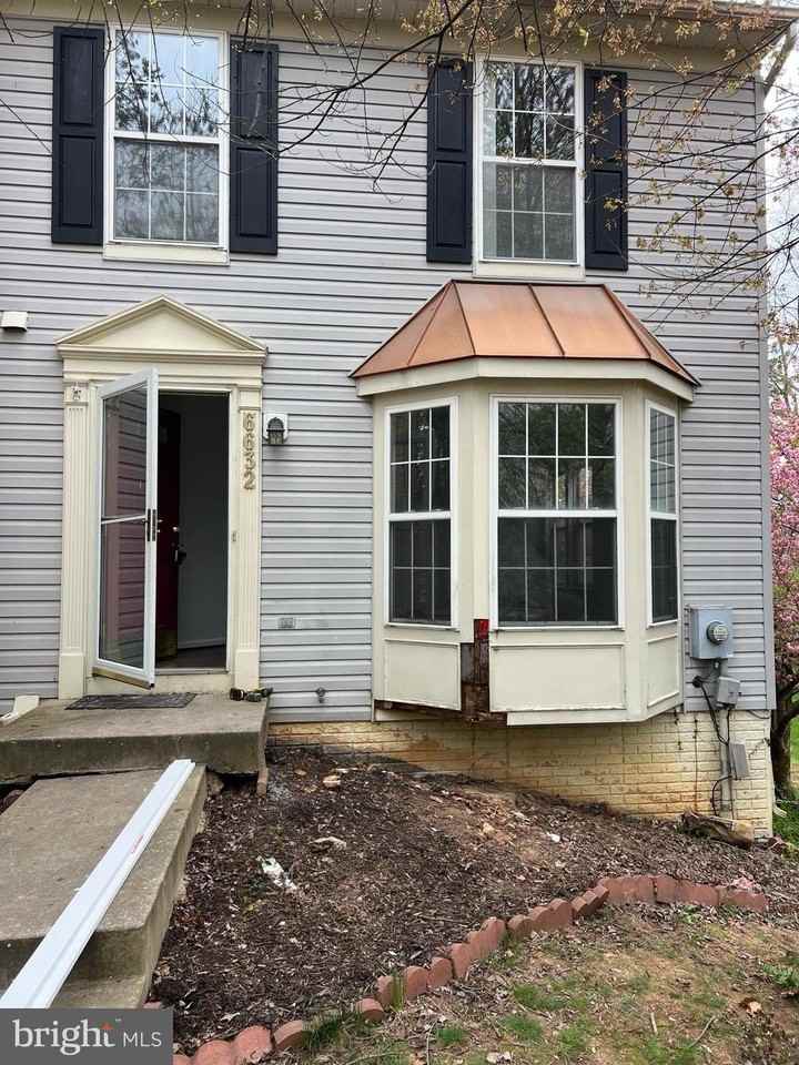 6632 Granville Ct