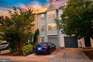 featured image of 1330 Hampshire Dr #7E