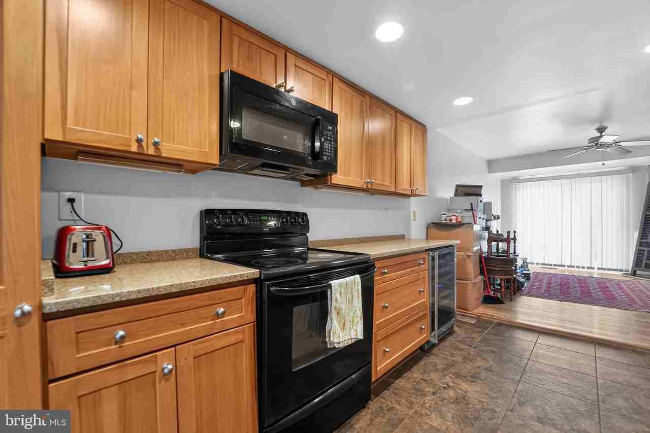 5607 Vantage Point Rd - Photo 6 of 46