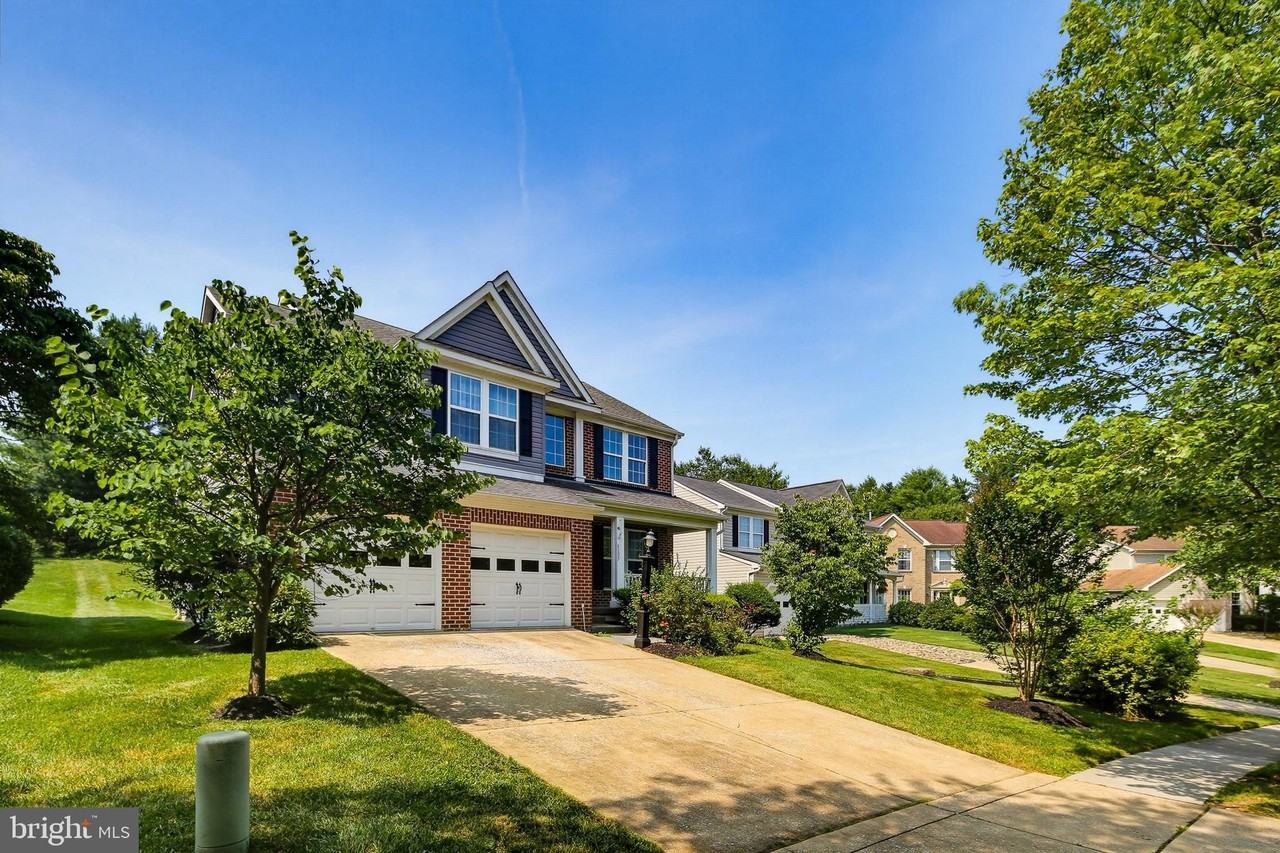 6505 Autumn Wind Cir - Photo 2 of 50