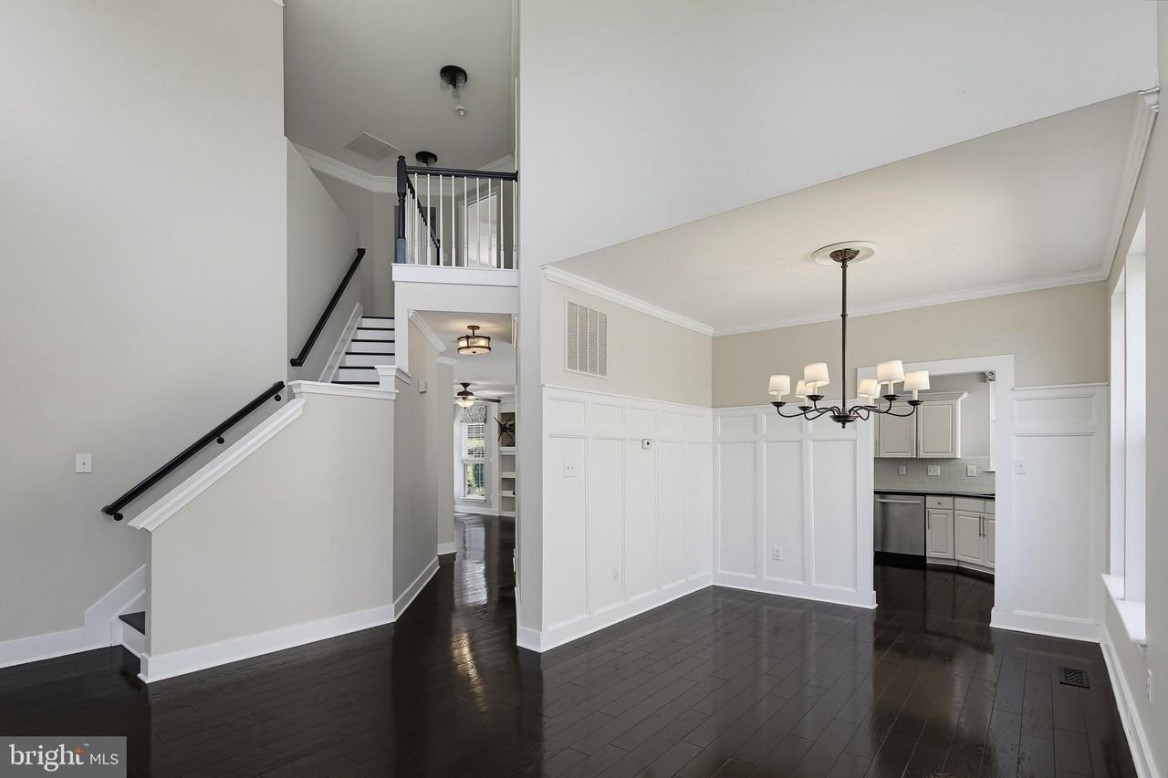 6505 Autumn Wind Cir - Photo 7 of 50