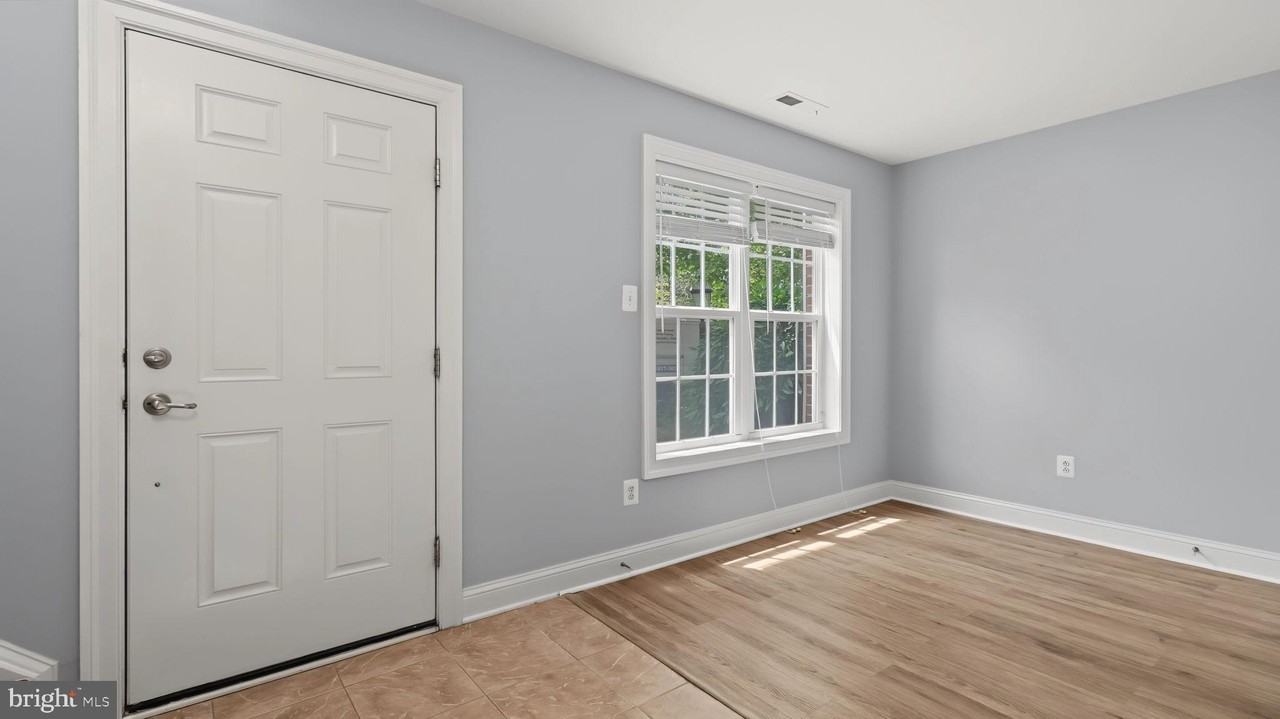 643 Pullman Pl - Photo 3 of 50