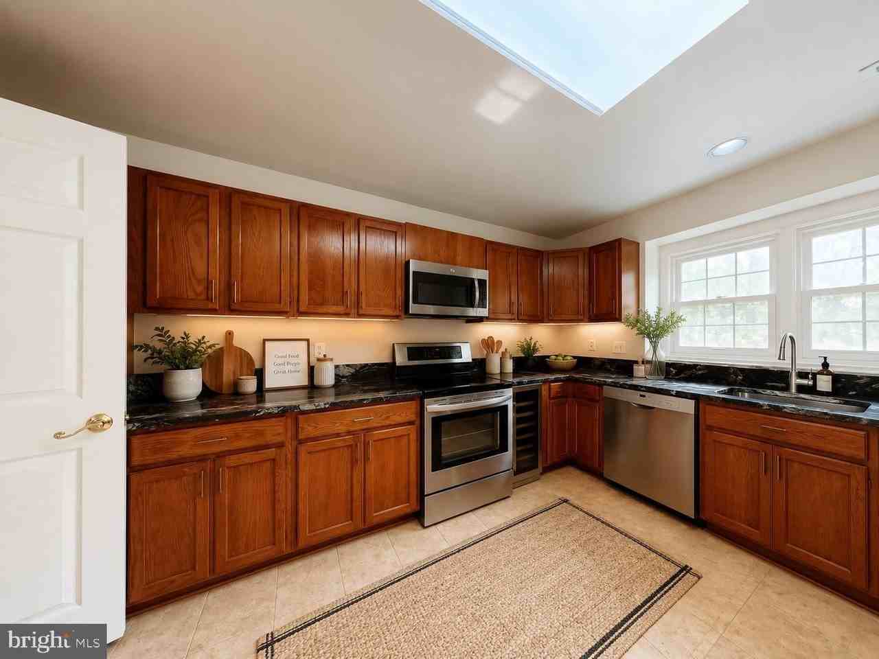 10701 Kings Riding Way #302-14 - Photo 5 of 30