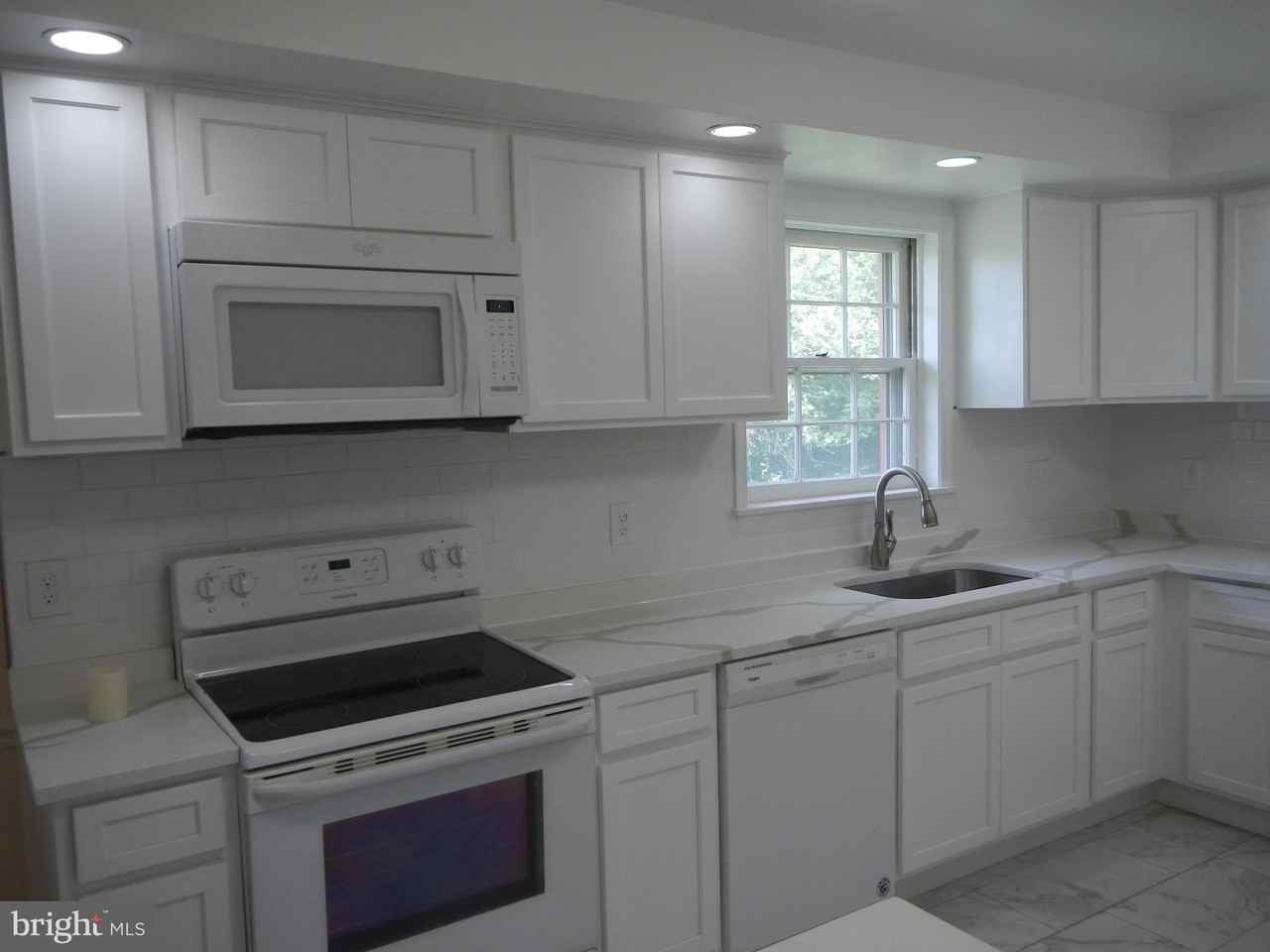9 Stoneyhurst Ct - Photo 4 of 20