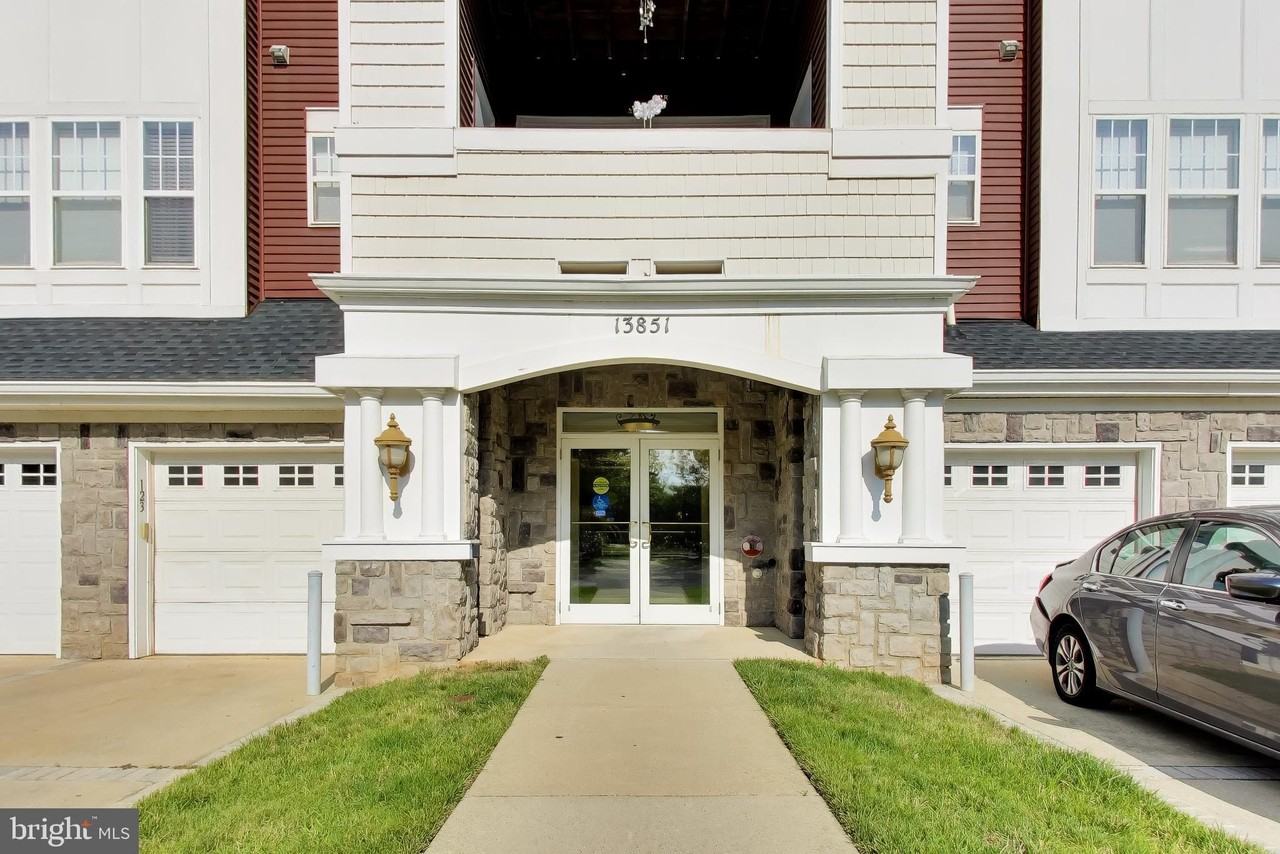 13851 Belle Chasse Blvd #213