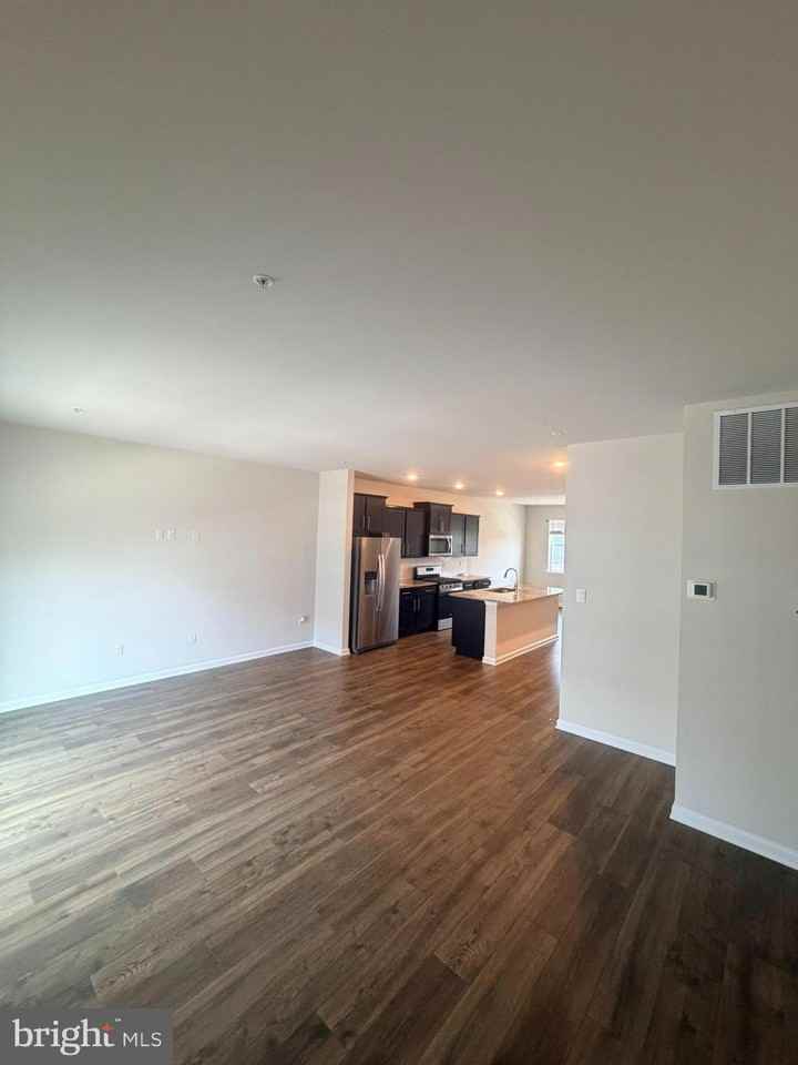 6504 Bullrush Ct - Photo 6 of 34