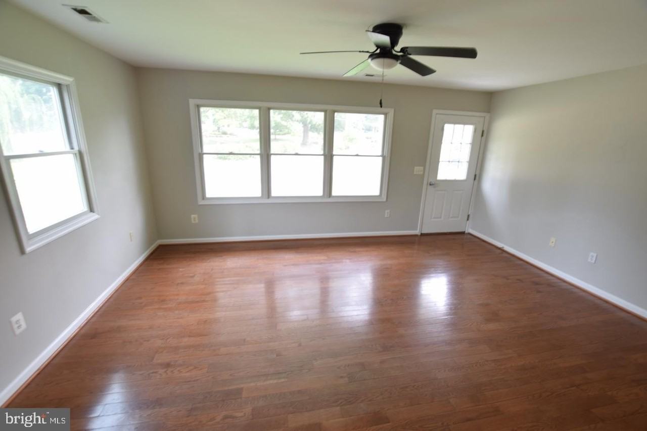 6808 Main St - Photo 6 of 20