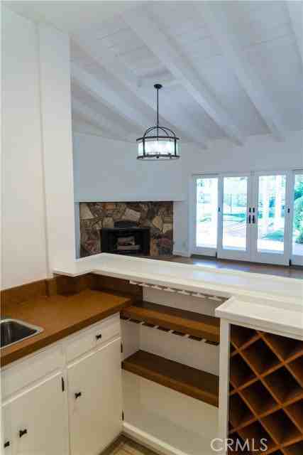 5054 Encino Ave - Photo 2 of 8