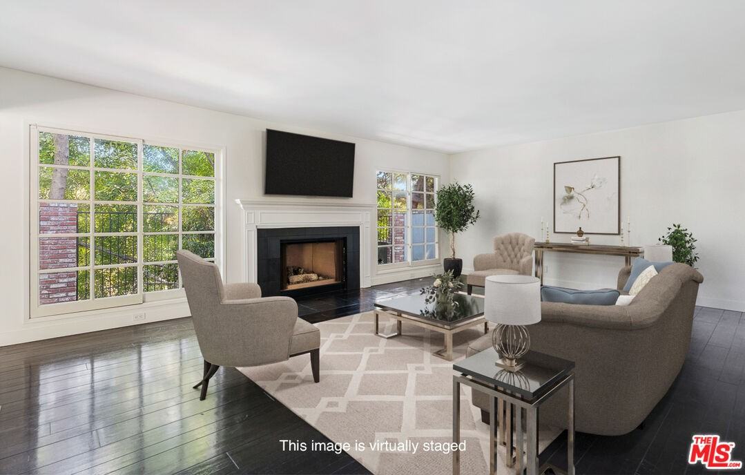 4645 Petit Ave - Photo 3 of 8